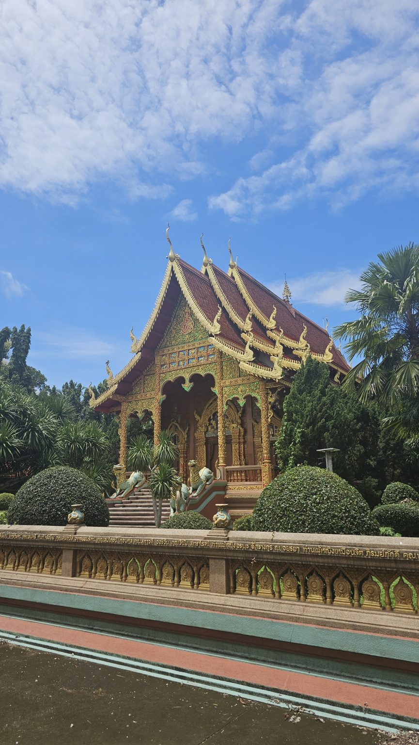 Temple local à Mae Taeng.